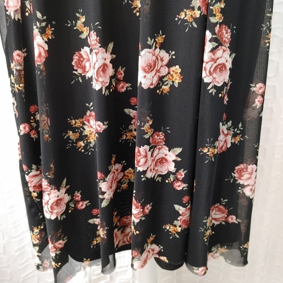TORRID Floral Print Mesh Tee Dress Size 2 - Picture 5 of 12